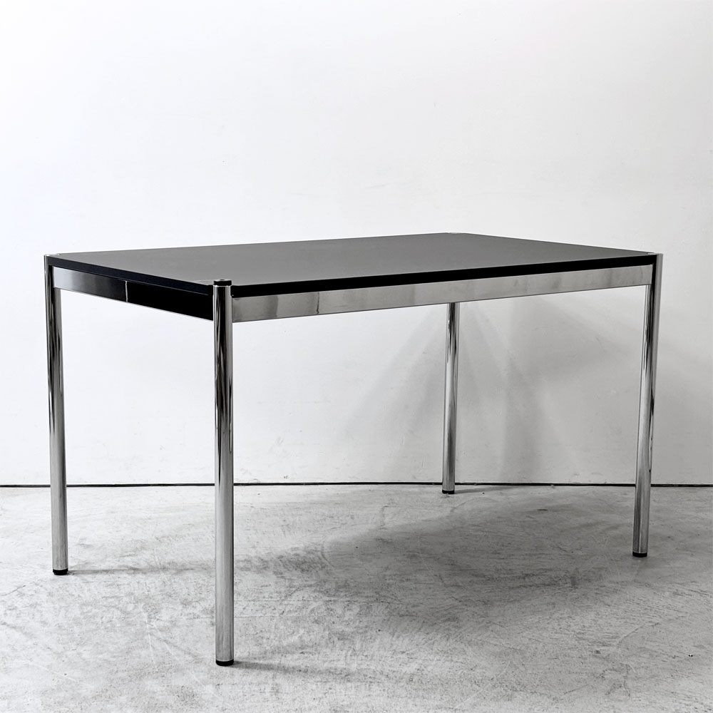 USMモジュラーファニチャー USM Haller USMハラーテーブル ワーキングデスク ダイニングテーブル フェニックス天板 デスクライト取付パーツ ネロインゴ W125 × D75cm スイス ●