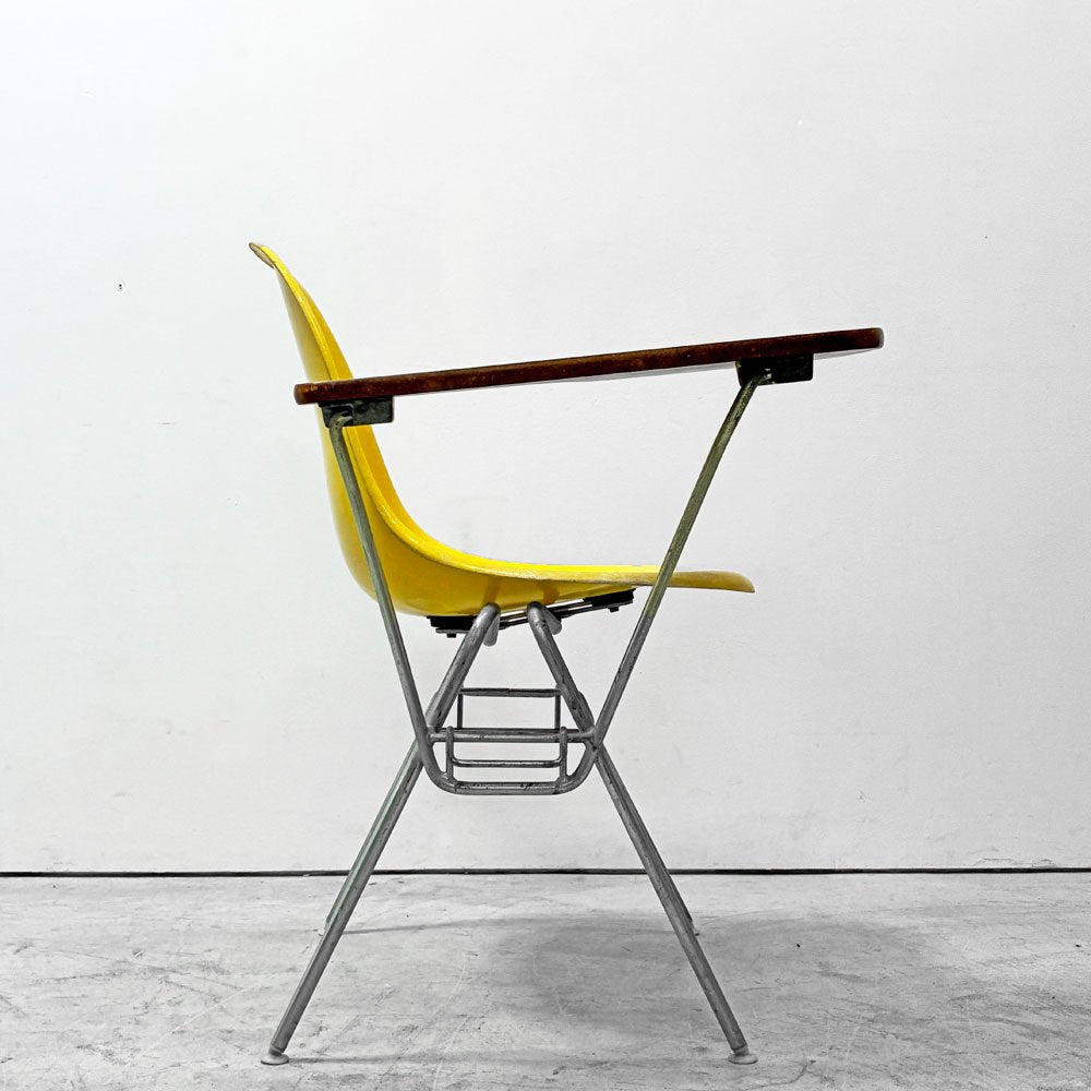 ハーマンミラー Herman Miller サイドシェルチェア セカンド 2ndビンテージ FRP イエロー 肘掛けテーブル付 スクールベース イームズ ●