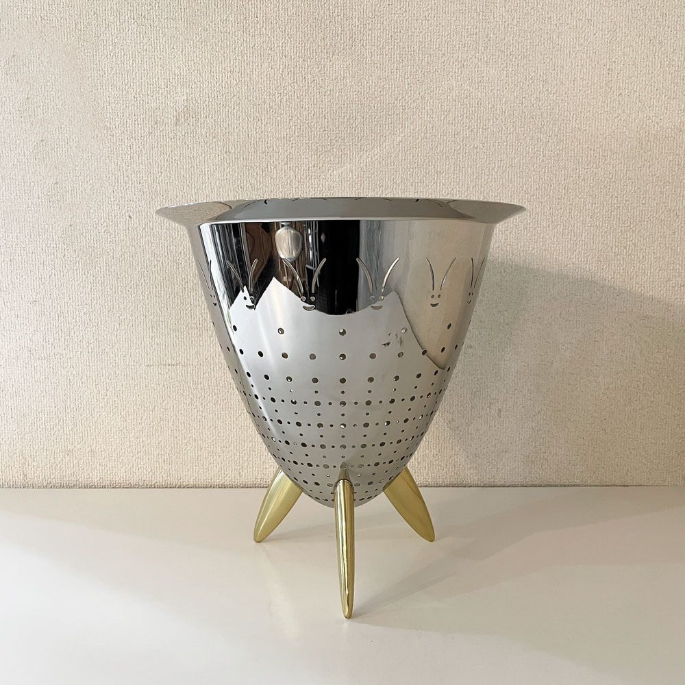 アレッシィ ALESSI マックス・ル・シノワ MAX LE CHINOIS コランダー 水切りボウル ザル 脚付 ステンレス製 フィリップ・スタルク イタリア 参考価格￥68,139- ◎