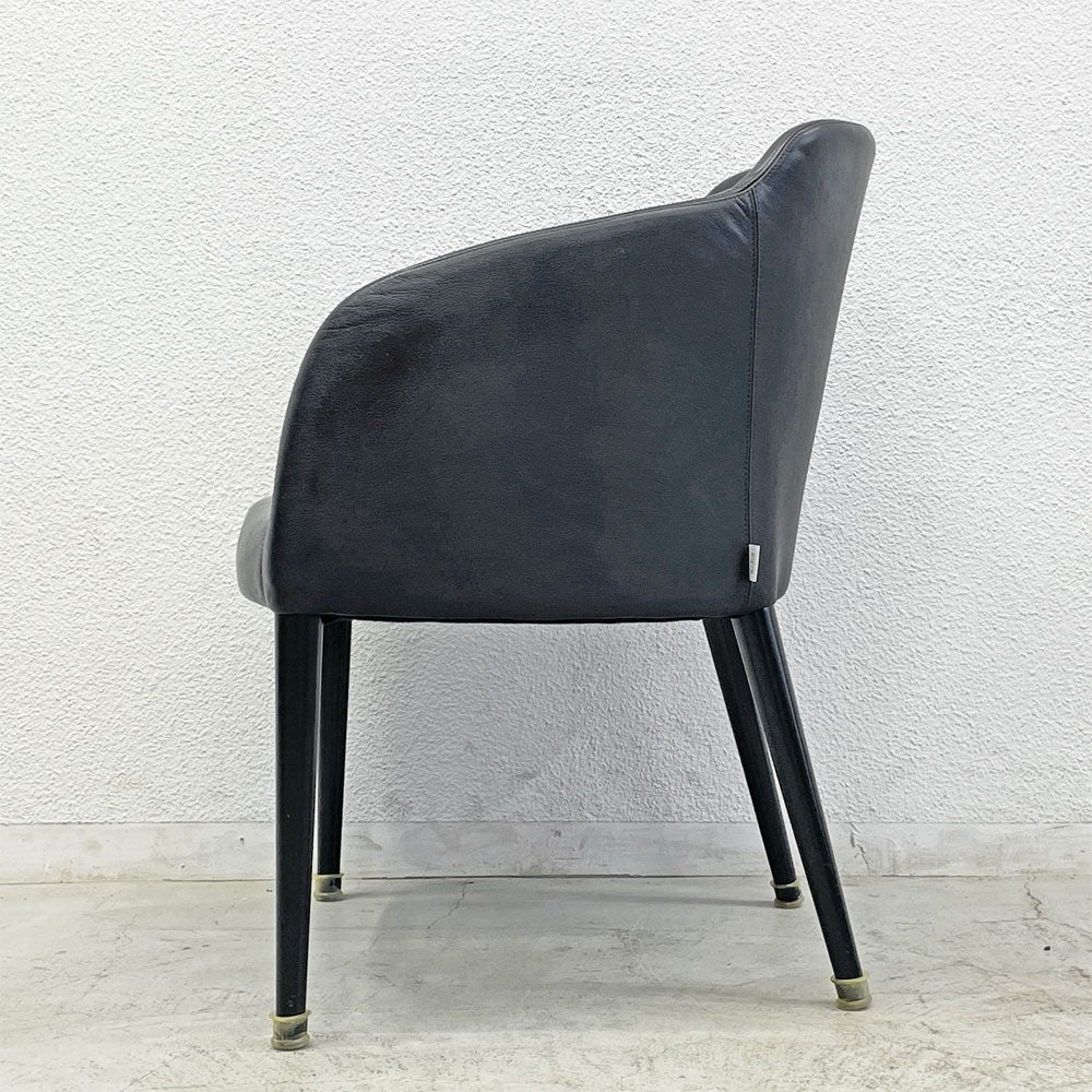 エルバ erba エモジオーネ 肘付きダイニングチェア アーム付き 本革 IDC大塚取扱 定価139,000円 〓