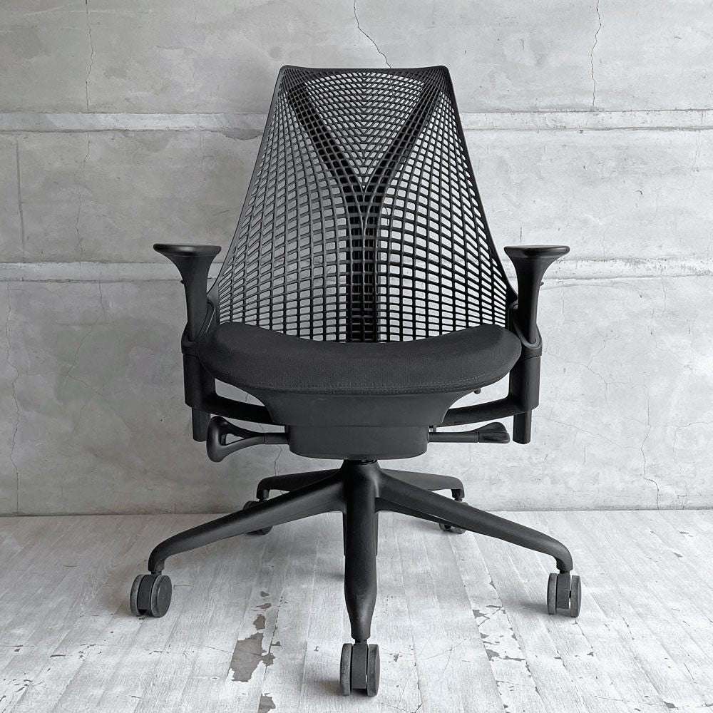 ハーマンミラー HermanMiller セイルチェア SAYL Chair デスクチェア ブラック サスペンションミドルバック アジャスタブルアーム キャスター付 イヴ・ベアール ♪