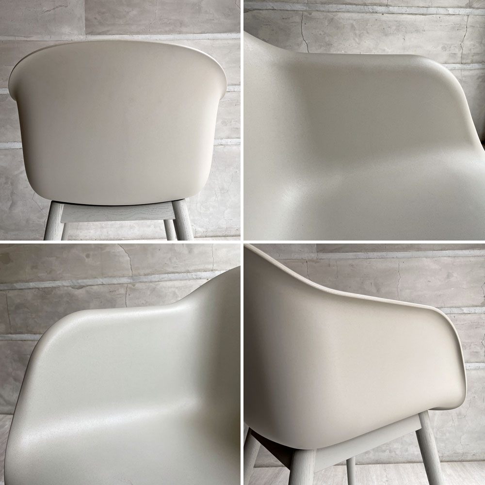 ムート Muuto ファイバー アームチェア ウッドベース FIBER ARM CHAIR WOOD BASE ファイバーシェル グレー オーク材 北欧モダン 定価￥84,700- ♪