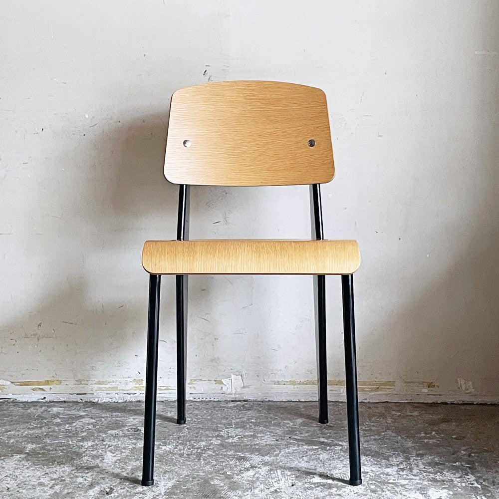 ヴィトラ vitra スタンダードチェア Standard Chair ナチュラルオーク × ディープブラック ジャン・プルーヴェ Jean Prouve フランス 名作椅子 定価￥138,600- ■