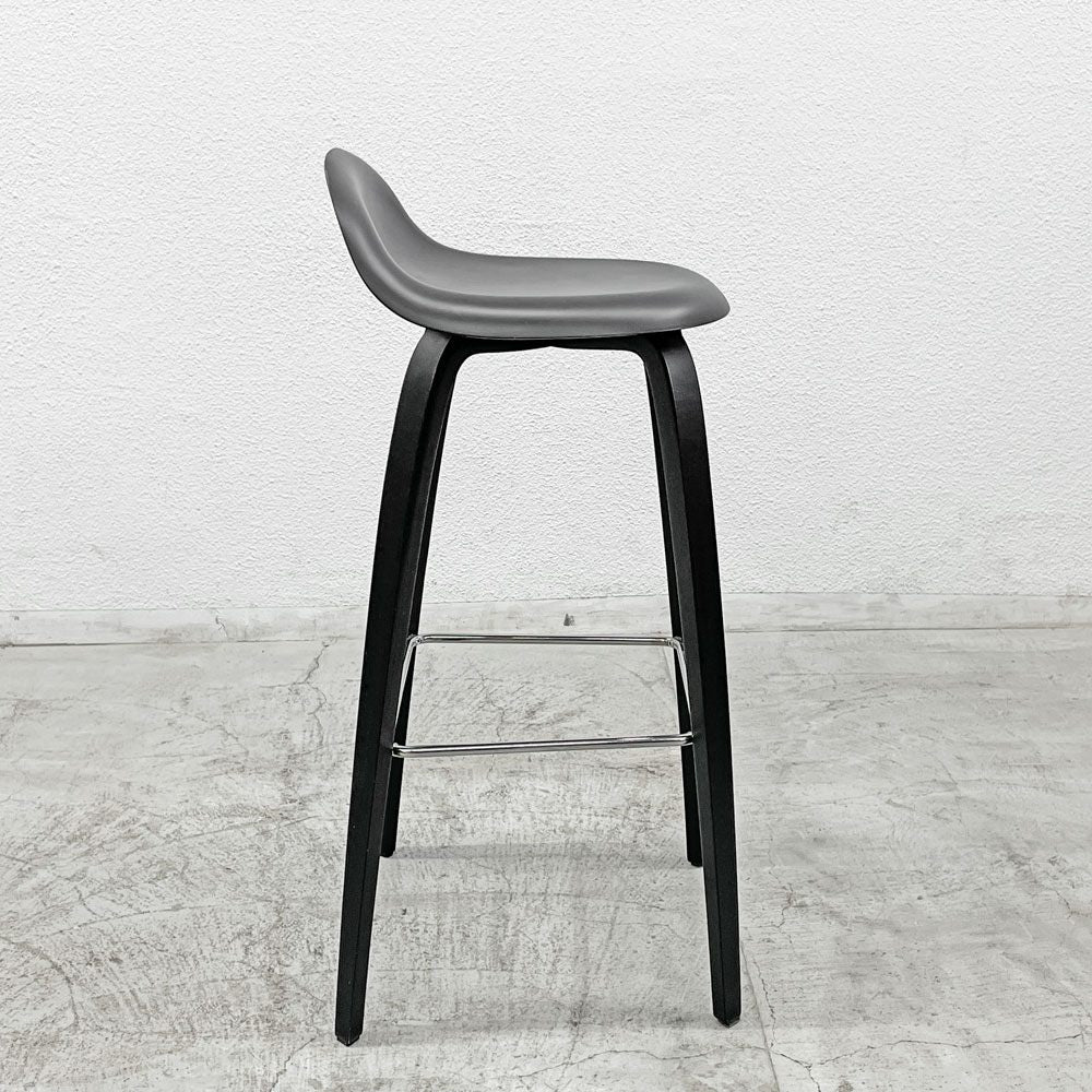 グビ GUBI 3D バースツール Bar Stool カウンターチェア KOMPLOT DESIGN ブラック ウォールナット材 デンマーク 定価281,462円 B 〓