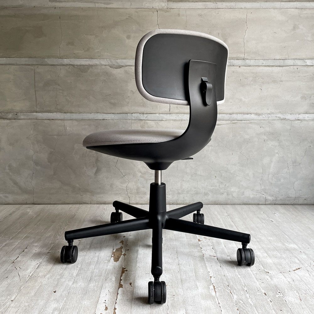 ヴィトラ vitra ルーキー Rookie デスクチェア キャスターチェア コンスタンチン・グルチッチ グレー シンプルデザイン 定価￥78,100-  ♪