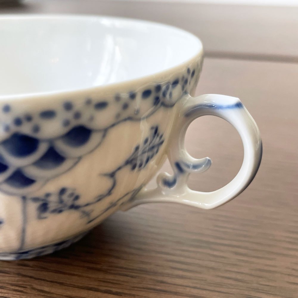 ロイヤルコペンハーゲン ROYAL COPENHAGEN ブルーフルーテッド フルレース ティー カップ & ソーサー デンマーク 北欧食器 B ★