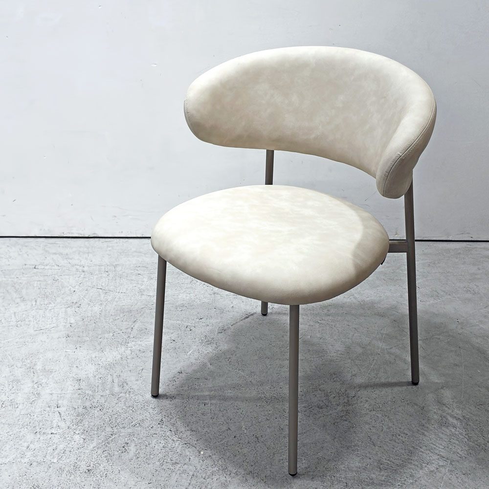 カリガリス Calligaris オレアンドロ OLEANDRO ダイニングチェア 合皮レザー イタリア製 2025年製 ●