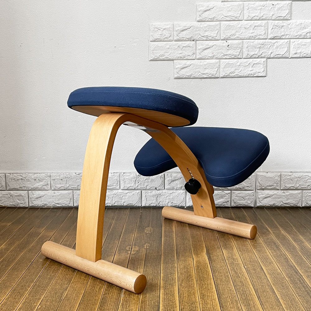 サカモトハウス SAKAMOTO HOUSE バランスイージー balans Easy バランスチェア ネイビー 学習椅子 姿勢矯正  ◎