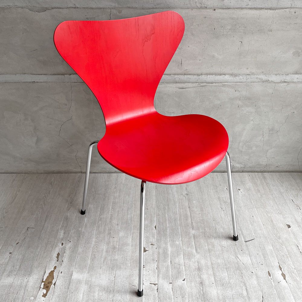 フリッツハンセン Fritz Hansen 3107 セブンチェア カラードアッシュ ガラレッド Gala red アルネ・ヤコブセン Arne Jacobsen 廃番カラー 90’s デンマーク 北欧家具 ♪
