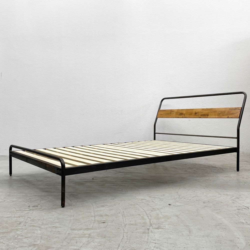 アデペシュ a.depeche ソコフ socph bed ベッドフレーム シングル スチール 樺無垢 焼付け塗装 〓