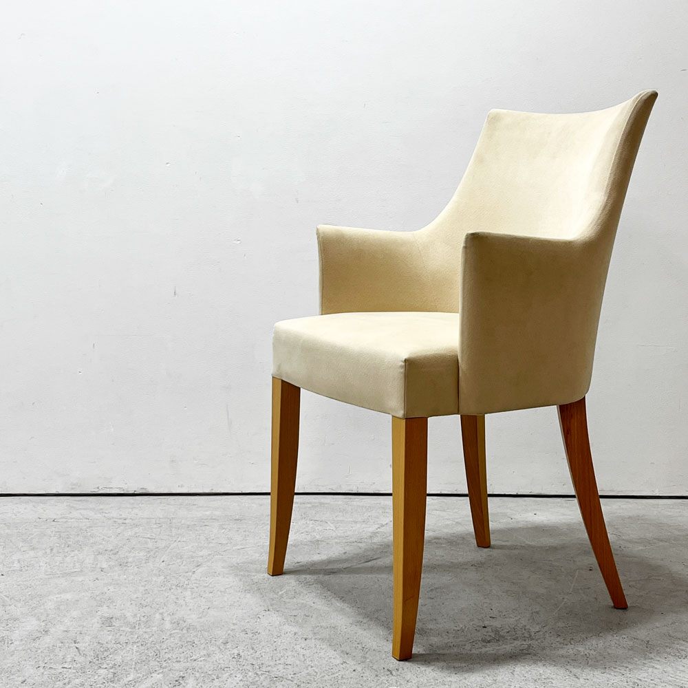イデー IDEE アミアームチェア AMI ARM CHAIR ダイニングチェア 1pソファ ラムース生地 アイボリー 参考定価￥89,900- ●