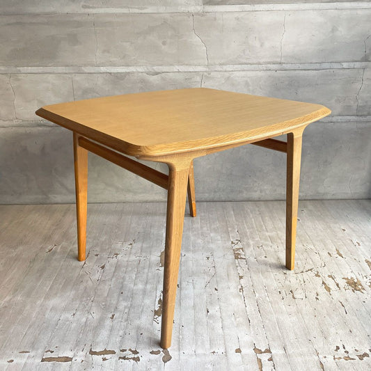 イデー IDEE イキ IKI ダイニングテーブル DINING TABLE 900 オーク材 ナチュラル 北欧スタイル 定価￥99,000- ♪