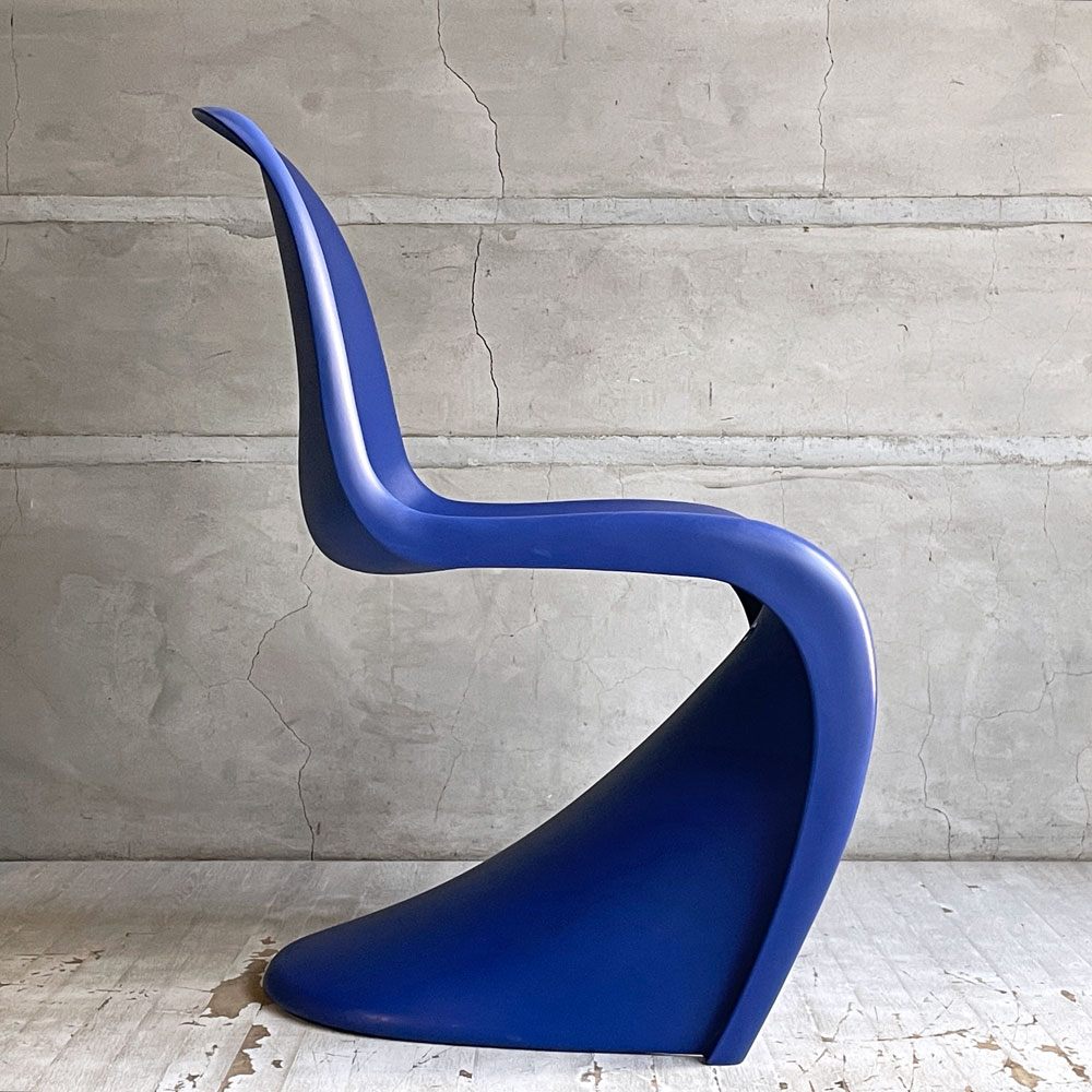 ヴィトラ vitra パントンチェア Panton Chair ブルー 屋内外使用可 ヴェルナー・パントン 旧モデル 廃番カラー ミッドセンチュリー スペースエイジ B ♪