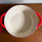 ル・クルーゼ LE CREUSET シグニチャー ココット ロンド チェリーレッド 22cm 両手鍋 鋳物 フランス 定価￥45,100- ♪