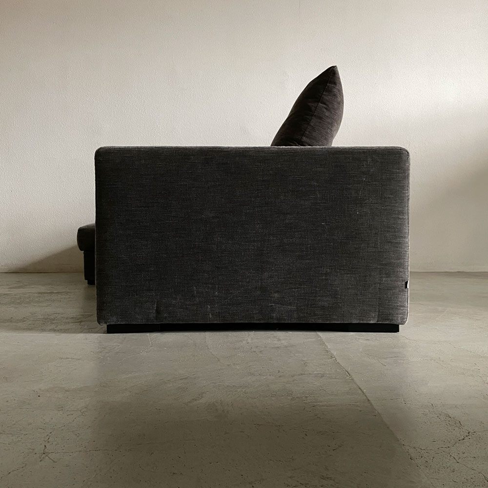 ボーコンセプト BoConcept セノーバ Cenova カウチソファ グレー系コーデュロイ生地 背座カバーリング仕様 W253cm クッション付属 デンマーク 北欧家具 参考価格約65万円 〓