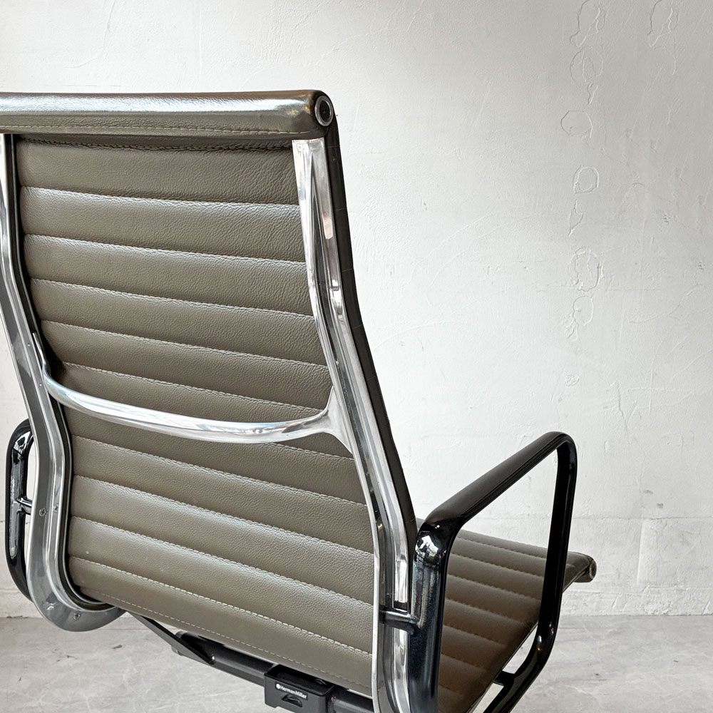 ハーマンミラー Herman Miller アルミナムグループ エグゼクティブチェア 50周年記念 ハイバック レザーシート 本革 ブラウン 5本脚 C&Rイームズ ミッドセンチュリー 希少 ★