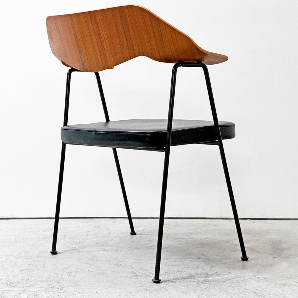 ケースファニチャー Case Furniture 675チェア ウォールナットフレーム×レザーシート 本革 ロビンデイ Robin Day アクタス取扱 ●