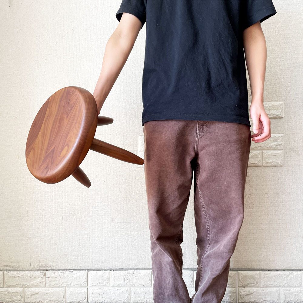 カッシーナ Cassina ベルジェスツール 524 TABOURET BERGER アメリカンウォールナット材 H27cm シャルロット・ペリアン 定価￥178,200- ◎