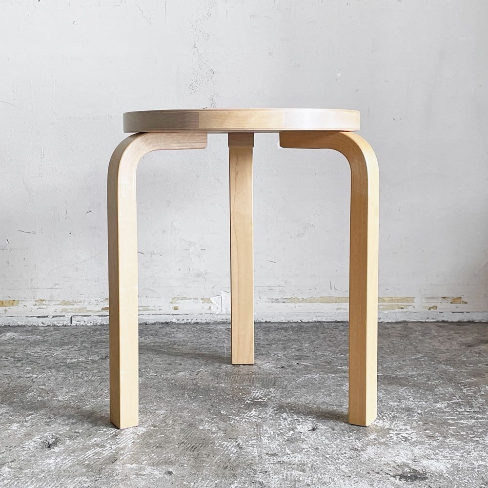 アルテック Artek スツール60 Stool60 バーチ材 ナチュラルラッカー 3本脚 アルヴァ・アアルト 北欧 フィンランド ■