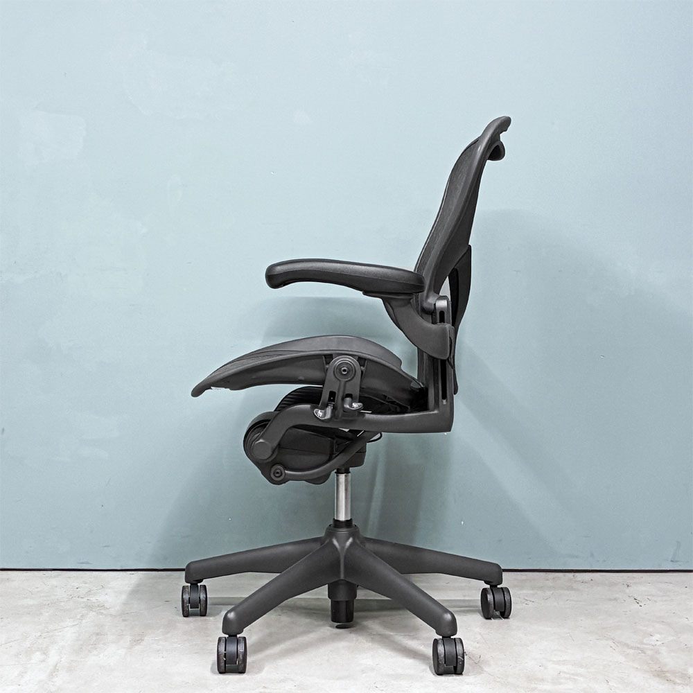 ハーマンミラー Herman Miller アーロンチェア クラシック Bサイズ ポスチャーフィット フル装備 グラファイトベース デスクチェア オフィスチェア 2019年製 ◎