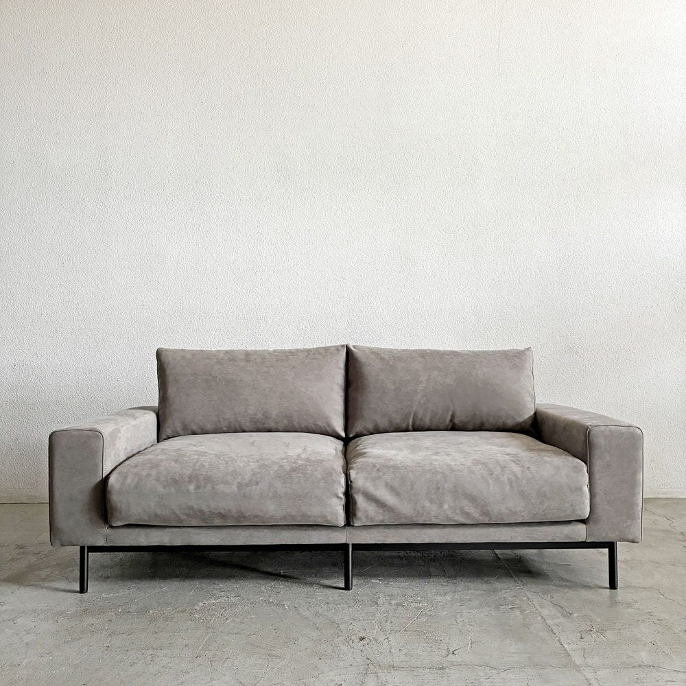 クラッシュゲート CRASH GATE コンフォーム COMFORM プルート PLUTO SOFA 2.5人掛けソファ W181cm スエード エレファント 定価￥143,000- 〓