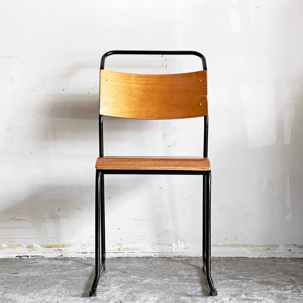 クラッシュゲート CRASH GATE ノットアンティークス Knot antiques ブルーノチェア RP6 BLUNO CHAIR スタッキングチェア プライウッド スチールレッグ ブラック 関家具 B ■