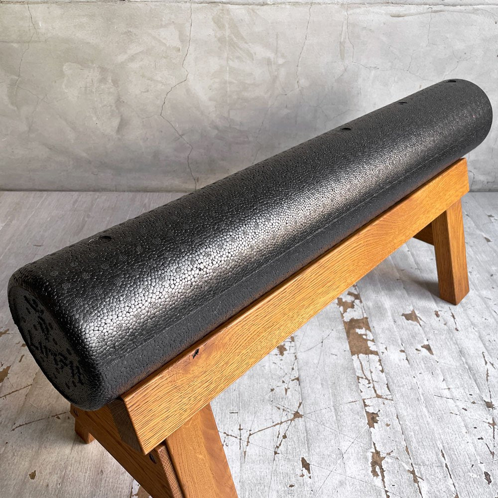 トラックファニチャー TRUCK FURNITURE フォームローラースタンド FOAM ROLLER STAND ナラ無垢材 トレーニング 筋トレ ♪
