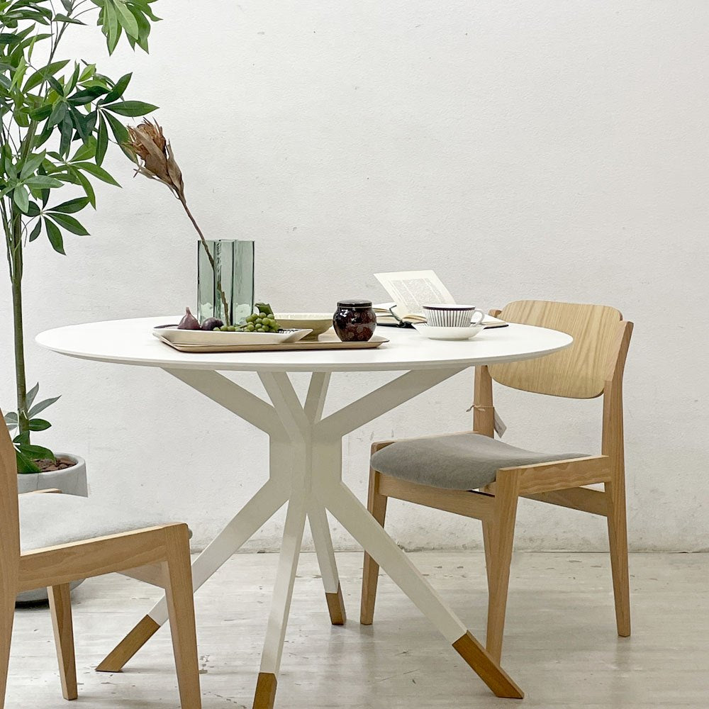 ボーコンセプト Boconcept ビルン BILLUND ラウンドテーブル バタフライテーブル マットホワイト×オーク デンマーク 北欧家具 ●