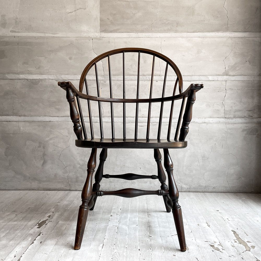 USビンテージ ウィンザーチェア No.40 木製肘付き椅子 アームチェア ダイニングチェア クラシカルデザイン Leavens社製 アメリカ♪