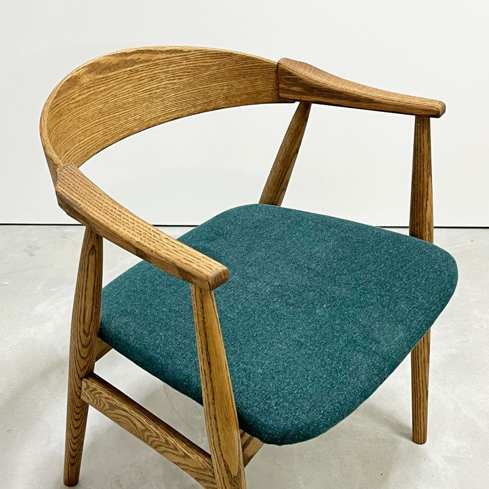 モモナチュラル MOMO Natural クルーチェア CREW CHAIR アームチェア ダイニングチェア オーク材 グリーンファブリック ●