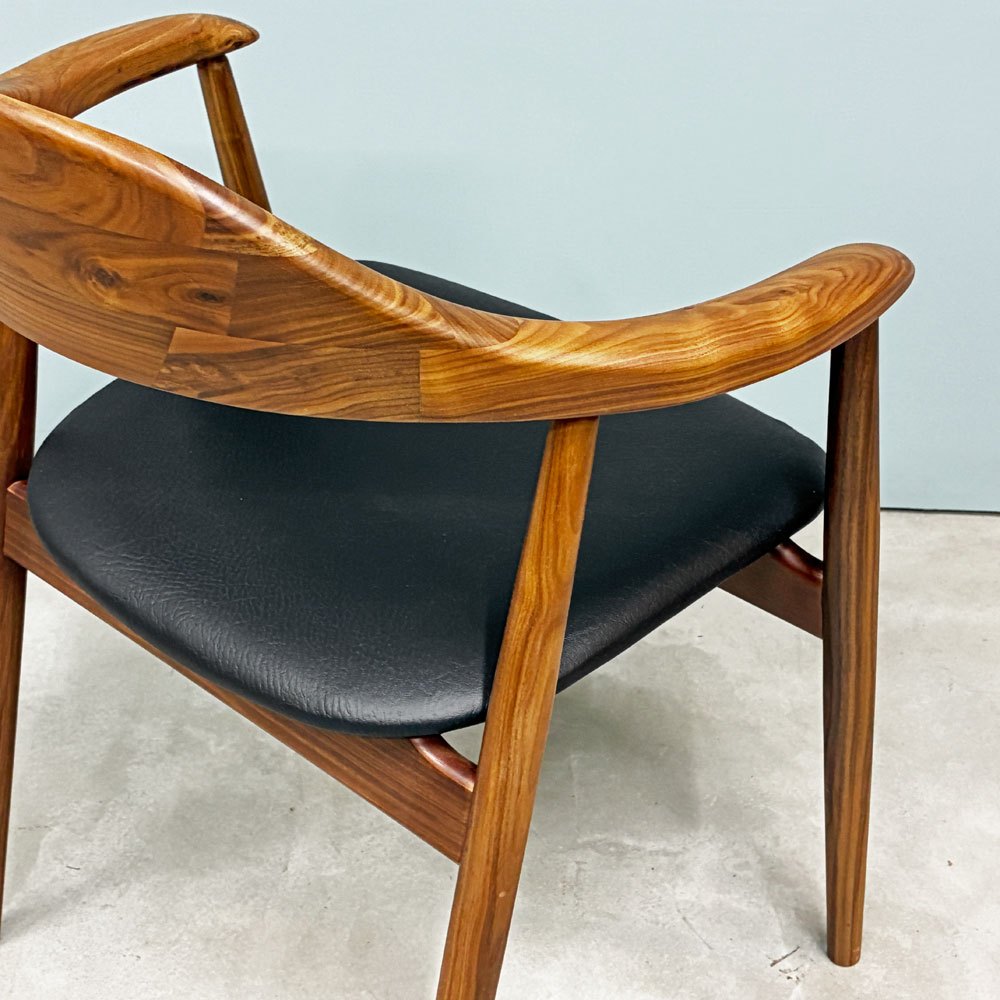 ノーウェアライクホーム NOWHERE LIKE HOME マンタ MANTA ダイニングチェア アームチェア ウォールナット材 関家具 展示品 ◎