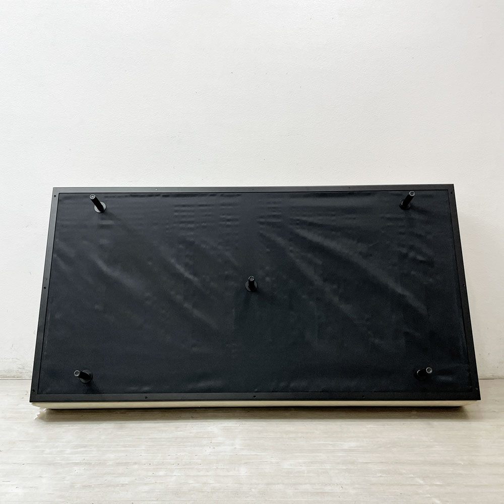 クラッシュゲート CRASH GATE オアシス OASIS グロー GLOW 2.5Pソファ ベース スエード クリーム w182cm 関家具 定価 ￥121,000- 美品 ●
