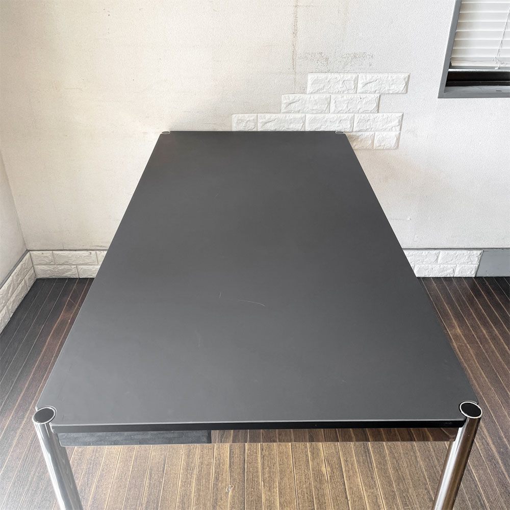 ユーエスエムハラー USM Haller モジュラーファニチャー ハラーテーブル デスク W150×D75cm チャコールリノリウム 高さ調節機能付 スイス 定価￥200,998- ◎