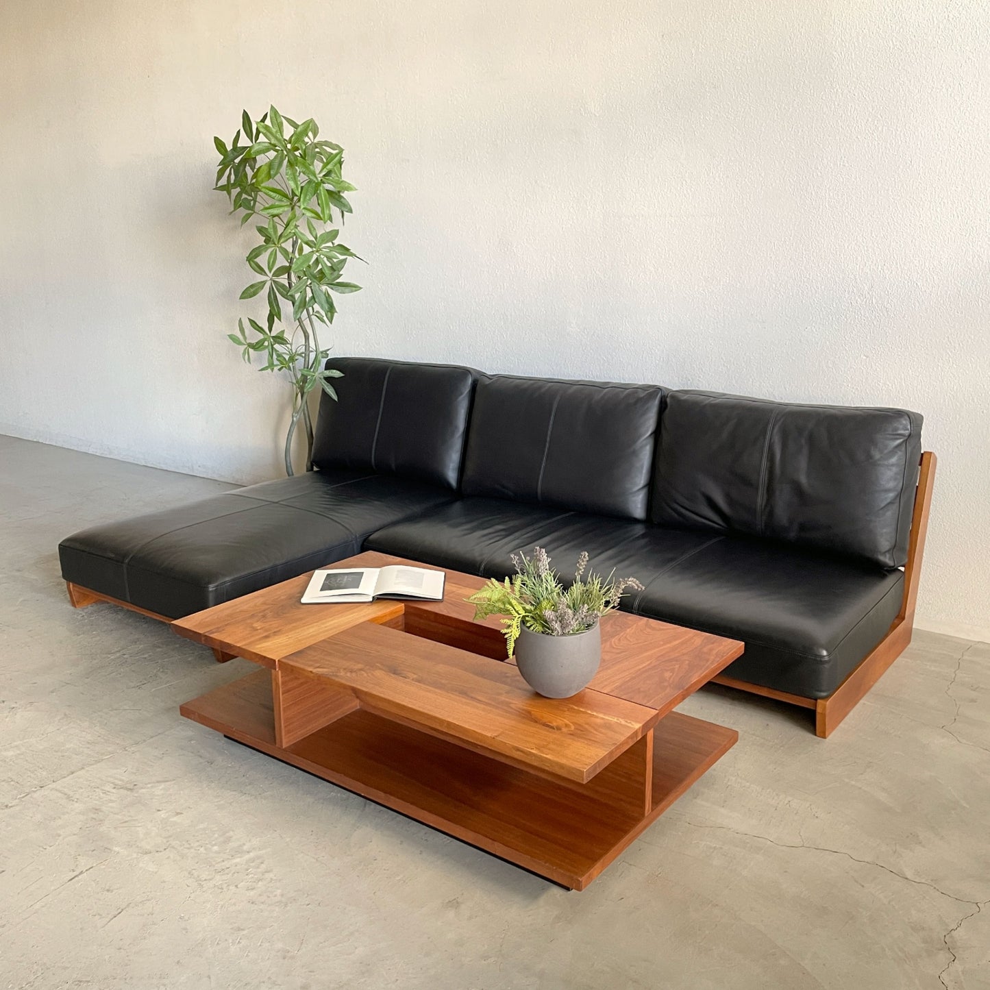 リビングハウス Living House ウェッブ WEBB カウチソファ ウォールナット無垢材 本革 K705 ナガノインテリア 〓