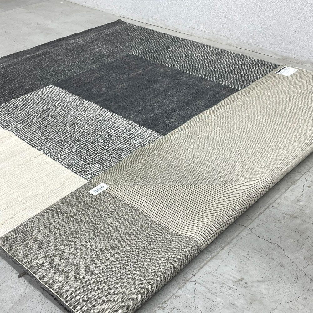 プレーヴェル Prevel ウィルトンカーペットコレクション コンラッド CONRAD ラグ 330×240cm 防炎 床暖房・ホットカーペット対応 日本製 美品 〓