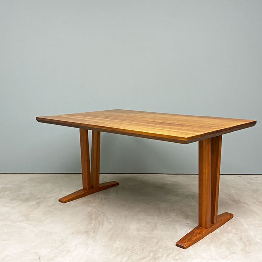 カリモク karimoku 食堂テーブル DT8406 ダイニングテーブル ウォールナット材 幅135cm シンプルモダン ◎