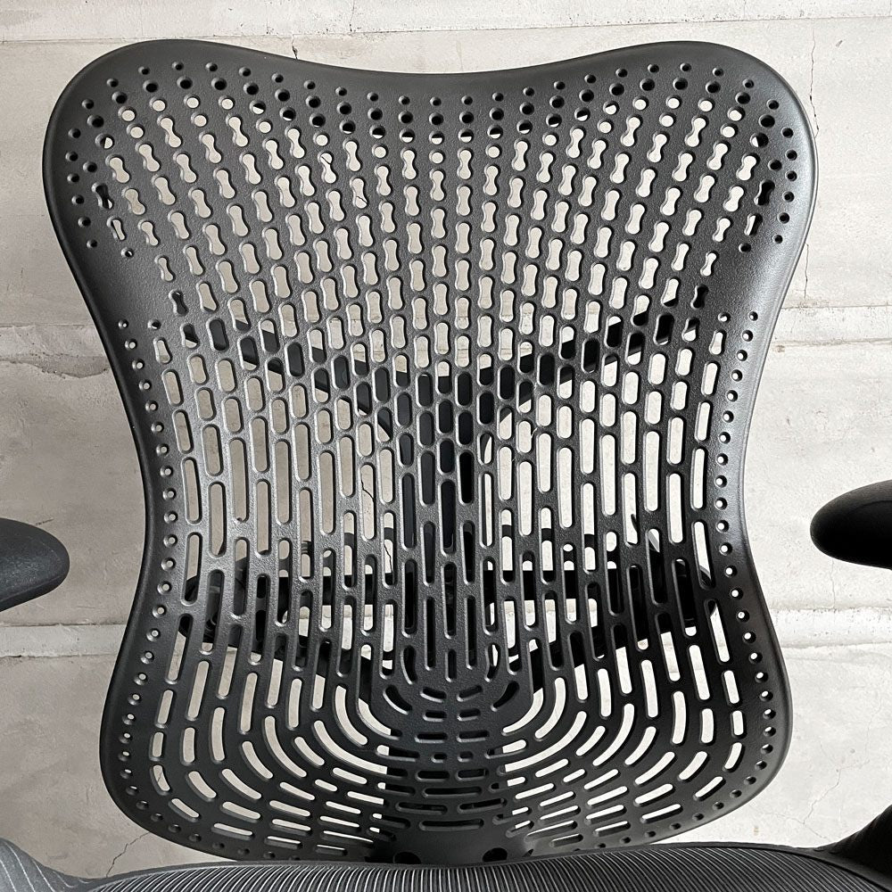 ハーマンミラー Herman Miller ミラ2チェア Mirra2 オフィスチェア デスクチェア ブラック×グラファイトカラー メッシュシート studio7.5♪