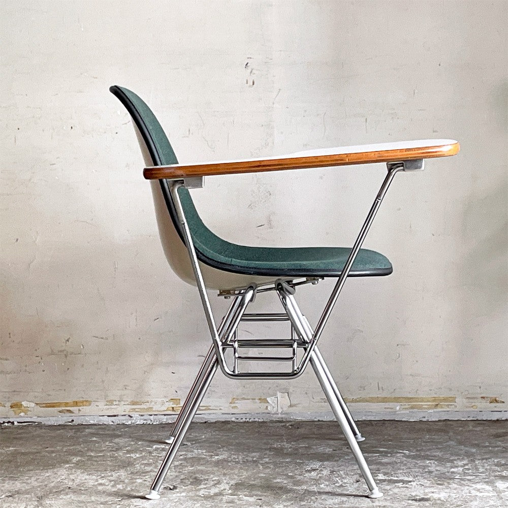 ハーマンミラー Herman Miller サイドシェルチェア セカンド 2nd ビンテージ アプホルスター スクールベース 肘掛けテーブル付 イームズ ミッドセンチュリー A ■
