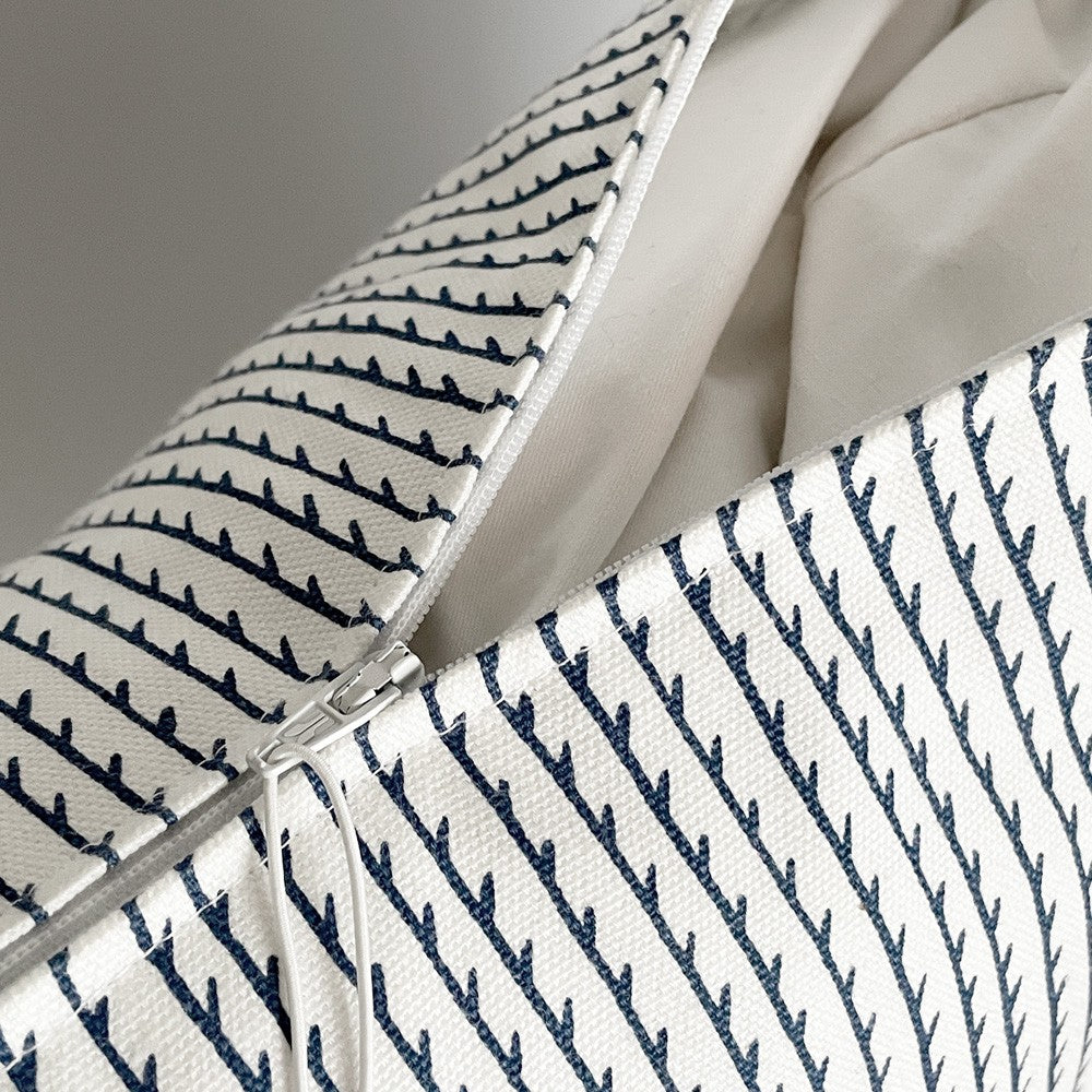 アルテック artek リヴィ クッションカバー RIVI Cushion Cover ホワイト × ブルー インナークッション付 W40×D40 北欧雑貨 デンマーク ■