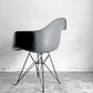 ハーマンミラー Herman Miller アームシェルチェア 現行FRP製 エレファントハイドグレー エッフェルベース C&R イームズ ミッドセンチュリー ■