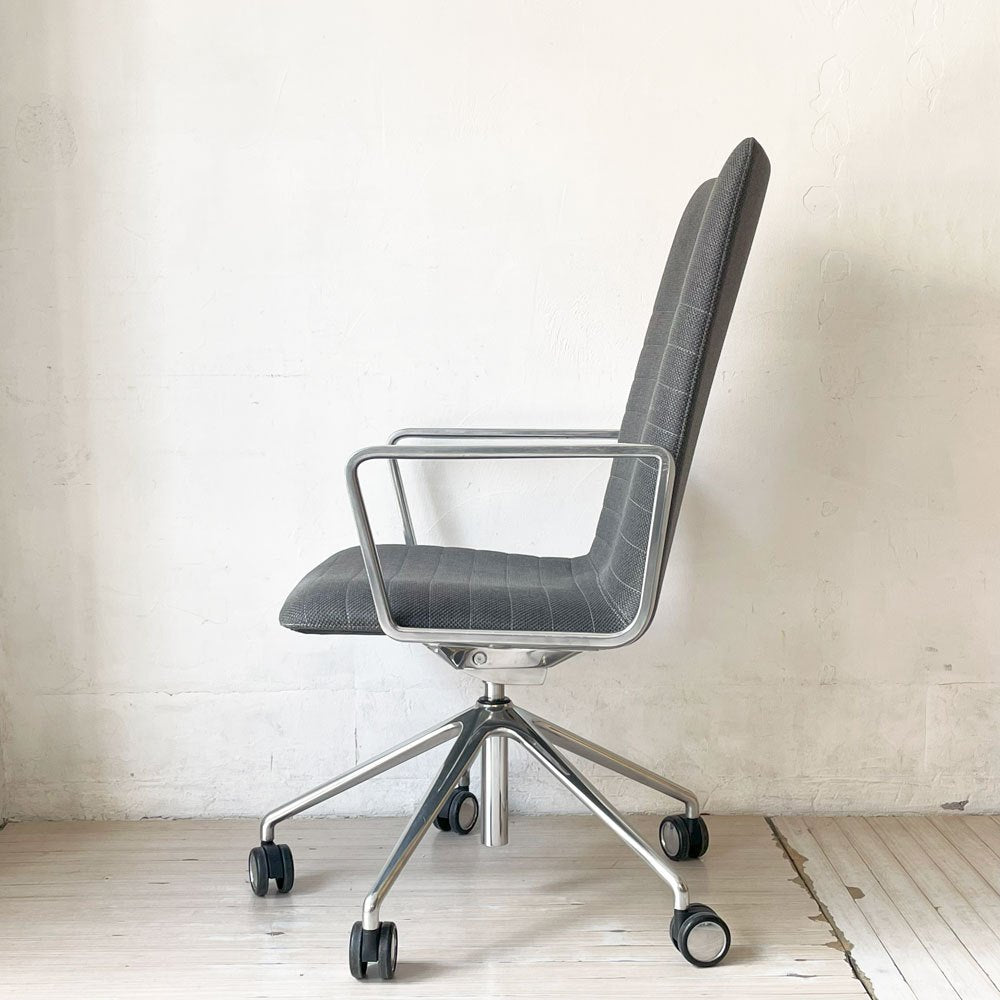 アンドリューワールド Andreu World フレックス エグゼクティブ Flex Executive インターミディエイトバック アームチェア デスクチェア アルミ キャスターベース ガス圧昇降 参考価格 ¥295,460- ★