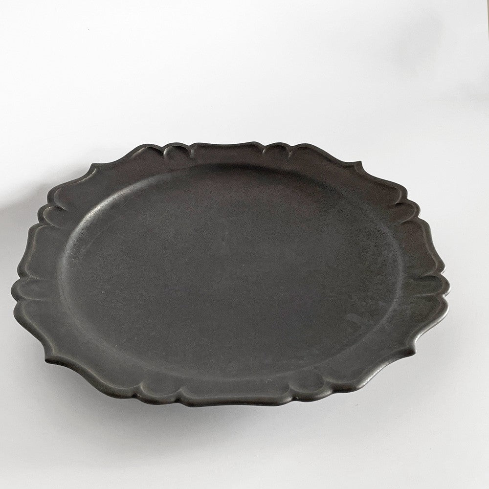 木下和美 輪花プレート 黒釉 磁器 26cm 現代作家 ■