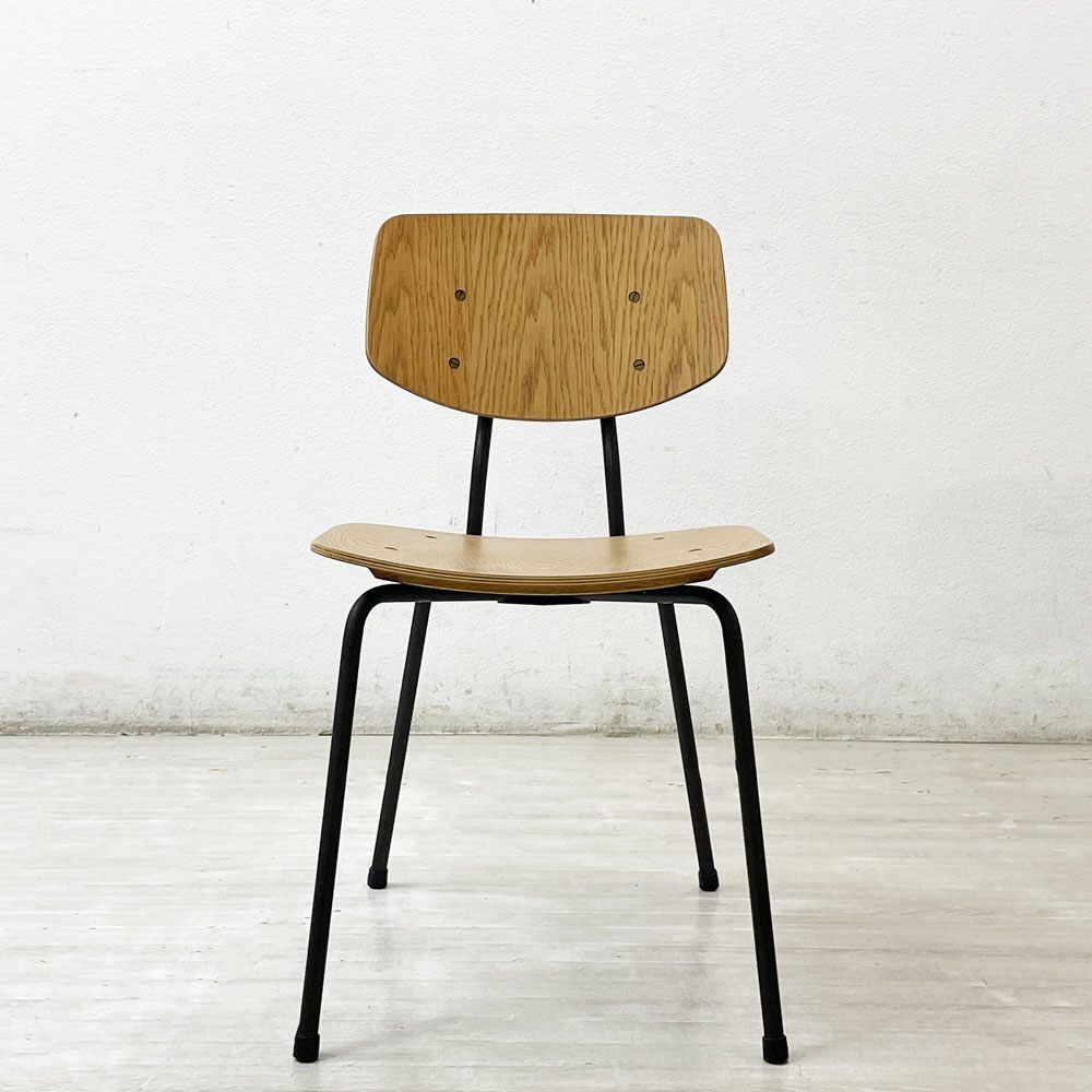 トラックファニチャー TRUCK FURNITURE スット ダイニングチェア SUTTO DINING CHAIR 板座 オーク材 定価：￥ 55,000- A ●