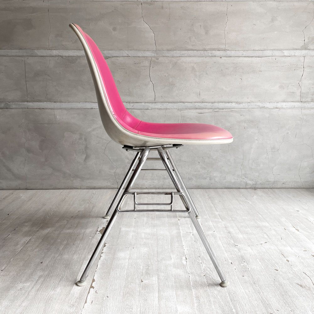 ハーマンミラー Herman Miller サイドシェルチェア サード 3rd ビンテージ PVCレザー FRP製 スタッキングベース イームズ A ♪