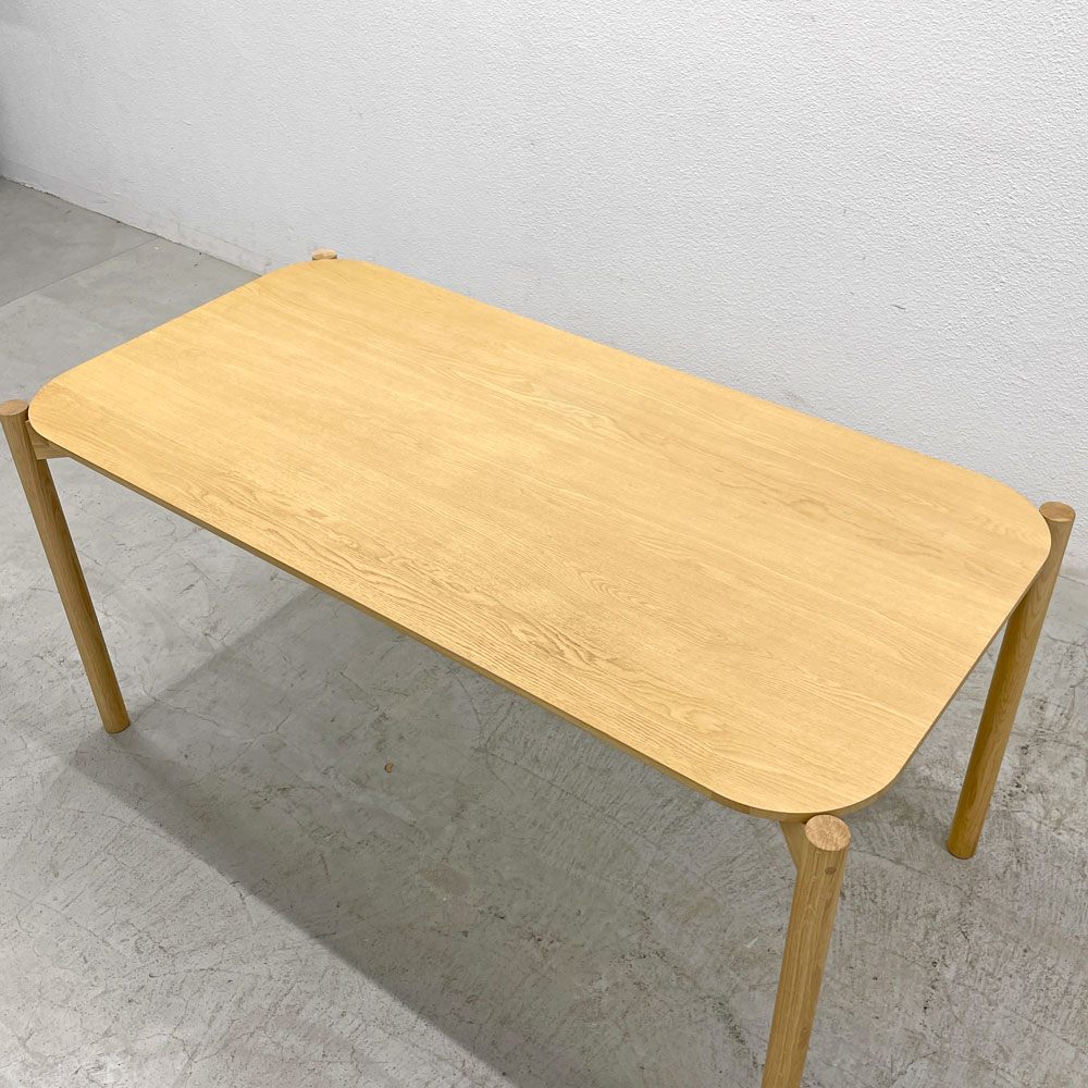 カリモクニュースタンダード Karimoku キャストール ダイニングテーブル CASTOR TABLE 150 国産ナラ材 ピュアオークカラー 定価145,200円 〓