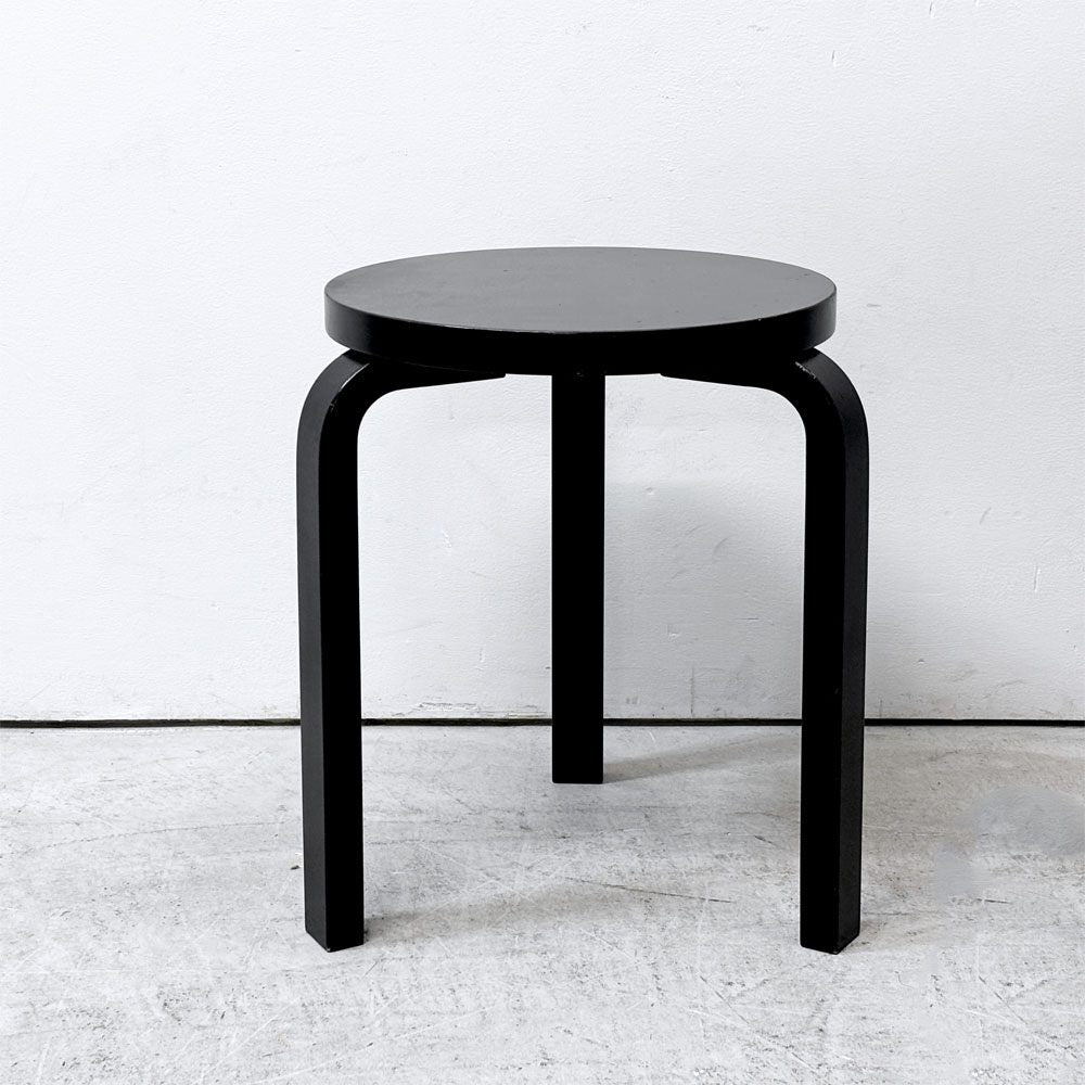 アルテック artek スツール60 オールブラック ラッカー 3本足 アルヴァ・アアルト フィンランド バーチ材 北欧家具 ●
