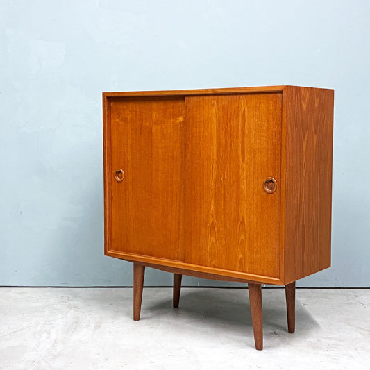 北欧ビンテージ Scandinavian Vintage チーク材 スモールキャビネット W75×H83.5cm ◎