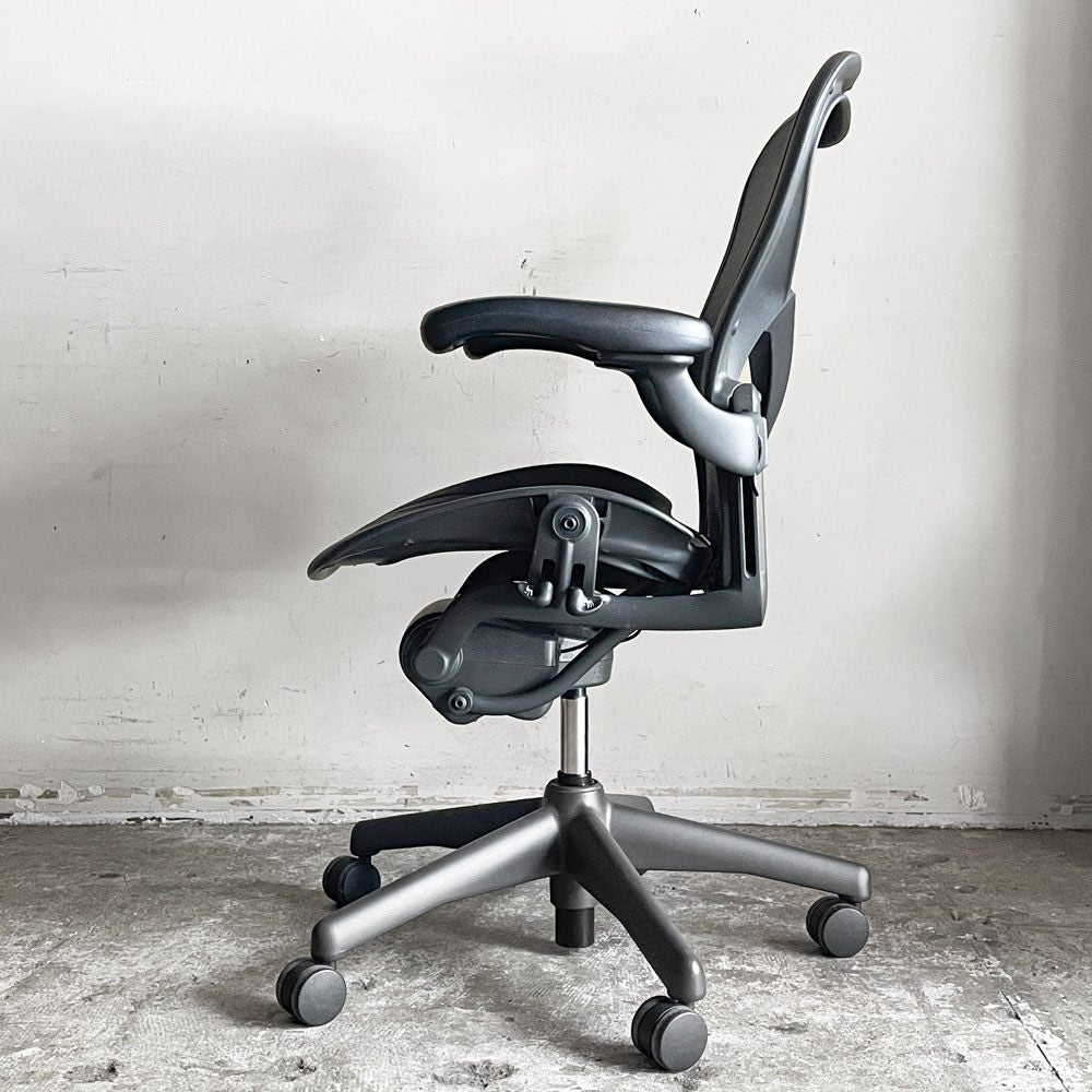 ハーマンミラー Herman Miller アーロンチェア クラシック Bサイズ ポスチャーフィット フル装備 グラファイトベース デスクチェア オフィスチェア ■
