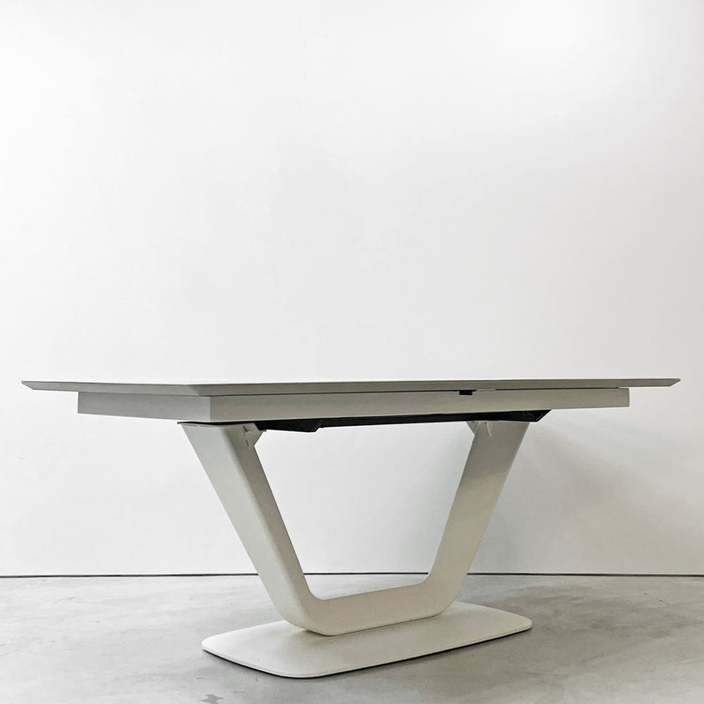 ボーコンセプト BoConcept アリカンテ Alicante 伸長式 ダイニングテーブル W183-264cm アッシュセラミック×マットホワイト 定価￥751,900- ●