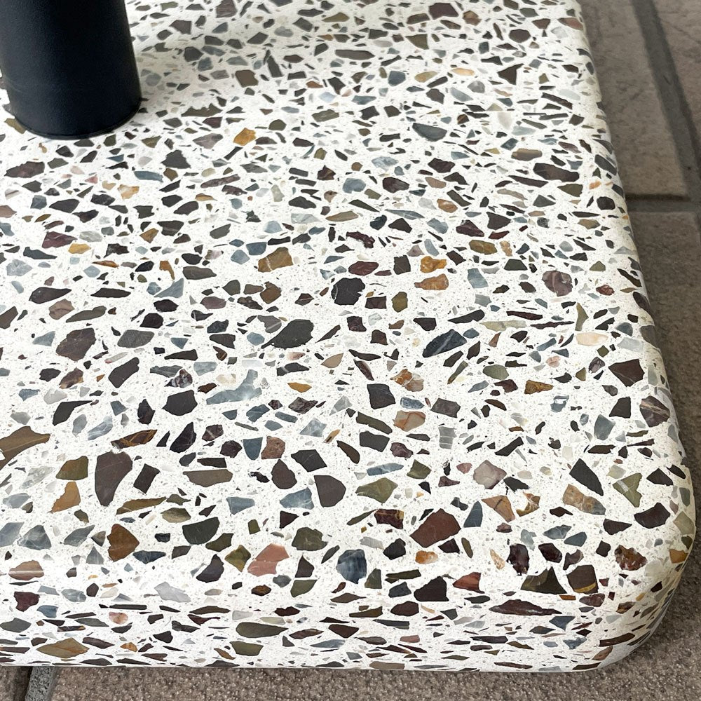 ヘイ HAY テラゾー TERRAZZO TABLE ラウンドテーブル カフェテーブル アンスラサイト×グレーベース 人工大理石 デンマーク 北欧家具 ◇